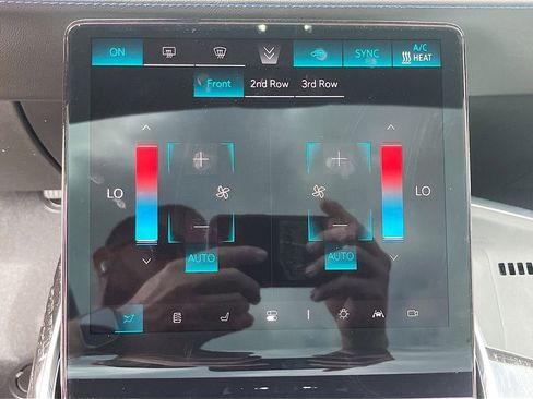 New 2025 Cadillac Escalade IQ Luxury 1 AWD/4WD image 16