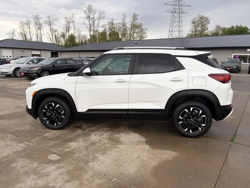 Used 2023 Chevrolet TrailBlazer LT FWD image 5