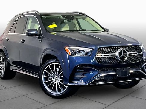 Used 2024 Mercedes-Benz GLE 350 4MATIC image 3