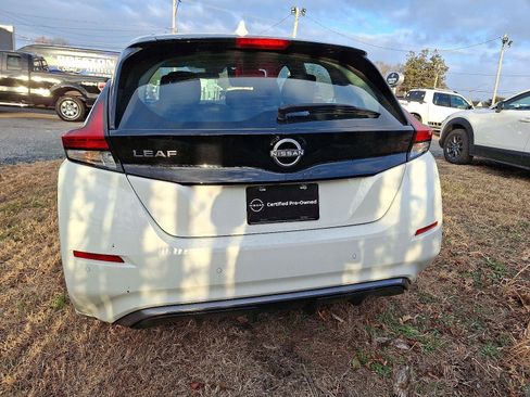 Used 2023 Nissan Leaf S image 9