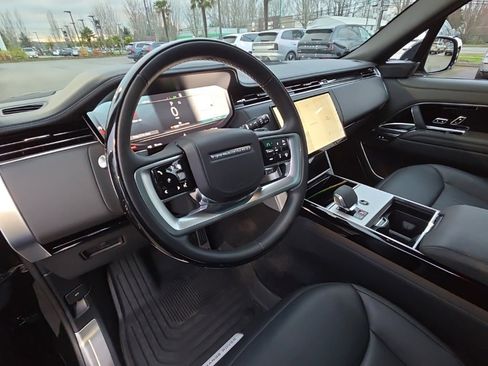 Certified 2024 Land Rover Range Rover Autobiography image 12