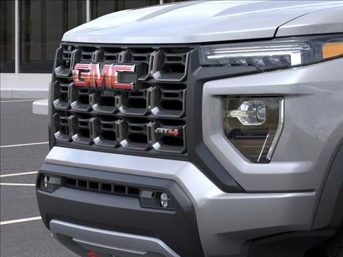 New 2026 GMC Canyon AT4 AWD/4WD image 13