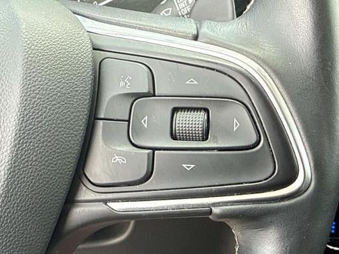 Used 2021 Buick Envision Avenir w/ Technology Package II FWD image 26