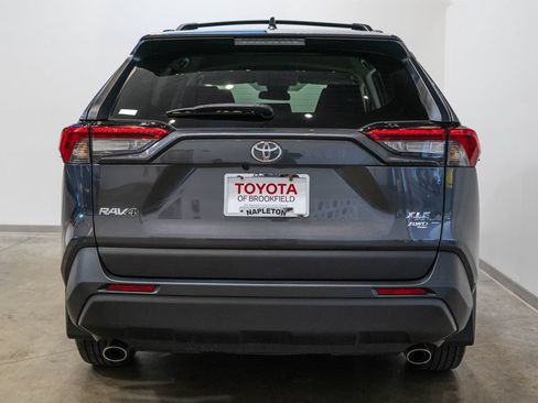 Used 2024 Toyota RAV4 XLE AWD/4WD image 8