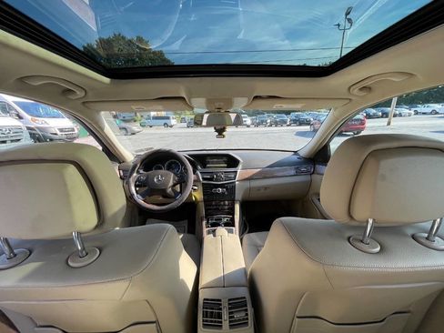 Used 2011 Mercedes-Benz E 350 4MATIC Sedan image 14