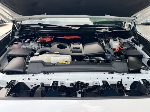 Used 2024 Toyota Sequoia Capstone RWD image 10