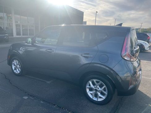 Used 2023 Kia Soul LX w/ Option Group 015 image 5