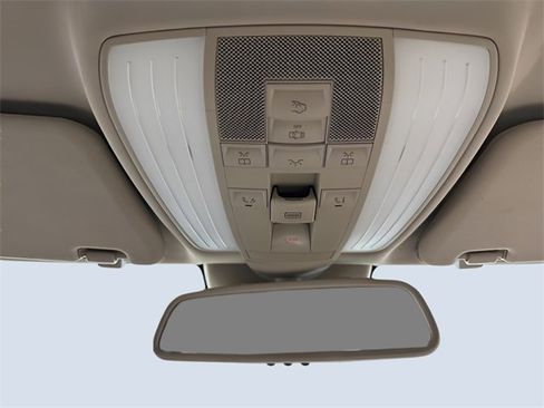 Used 2014 Mercedes-Benz E 350 4MATIC Sedan image 24