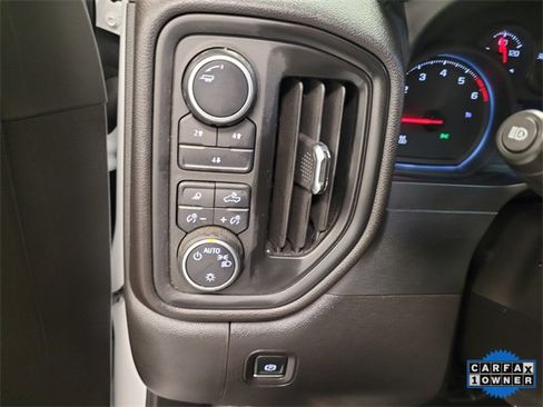 Used 2025 Chevrolet Silverado 2500 Custom w/ Custom Value Package image 29