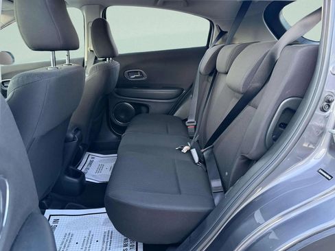 Used 2017 Honda HR-V EX image 21