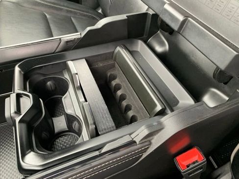 Used 2022 RAM 1500 Limited w/ Body Color Bumper Group image 12