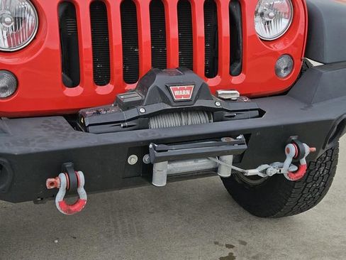 Used 2015 Jeep Wrangler Sport image 13