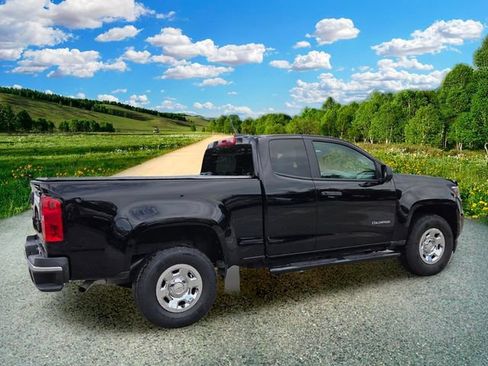Used 2020 Chevrolet Colorado W/T RWD image 6