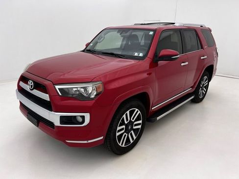 Used 2015 Toyota 4Runner Limited AWD/4WD image 4