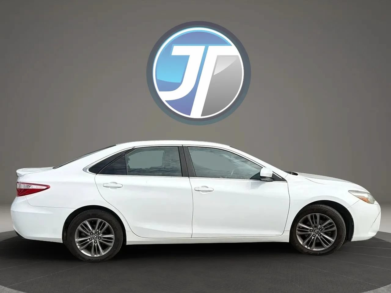 Used 2017 Toyota Camry SE FWD image 12