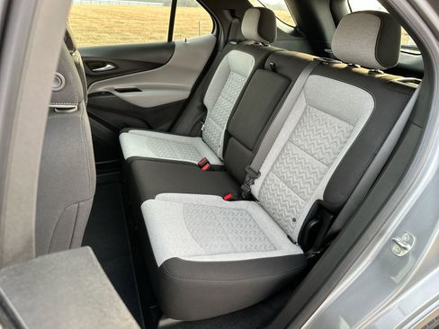 Used 2023 Chevrolet Equinox LS image 21