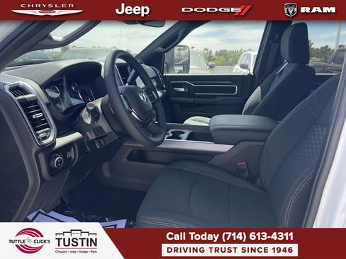 New 2026 RAM 2500 Big Horn AWD/4WD image 17