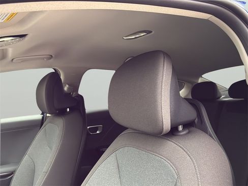 New 2025 Kia K4 LXS image 15