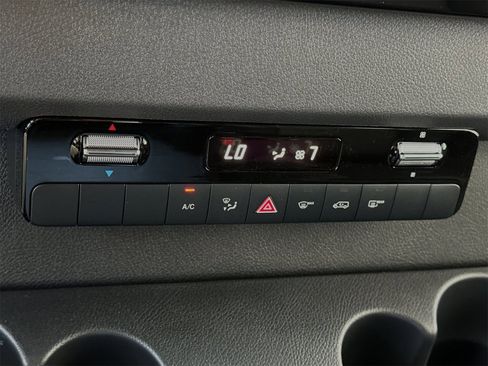 Used 2024 Mercedes-Benz Sprinter 144 Cargo image 22