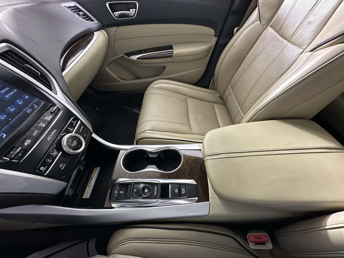 Used 2019 Acura TLX w/ Advance Package FWD image 40