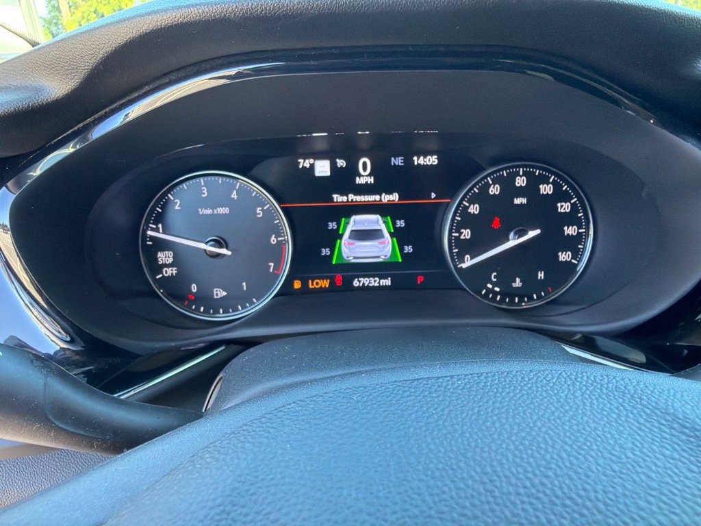 Used 2022 Buick Envision Avenir w/ Technology Package II FWD image 16