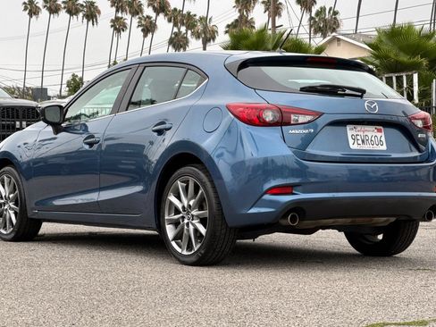 Used 2018 MAZDA MAZDA3 Touring FWD image 6