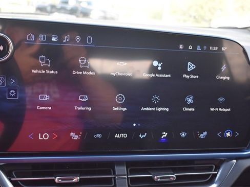 New 2026 Chevrolet Equinox EV LT w/ LPO, Blackout Package image 28