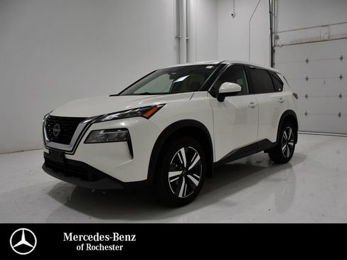 Used 2023 Nissan Rogue SV AWD/4WD image 1