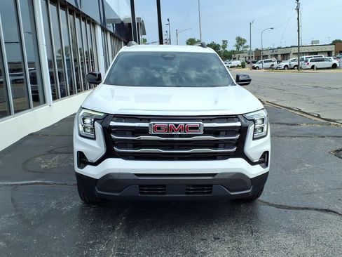 New 2027 GMC Terrain Elevation w/ Elevation Premium Package FWD image 2