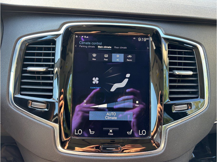 Used 2018 Volvo XC90 T6 Momentum w/ Convenience Package AWD/4WD image 33