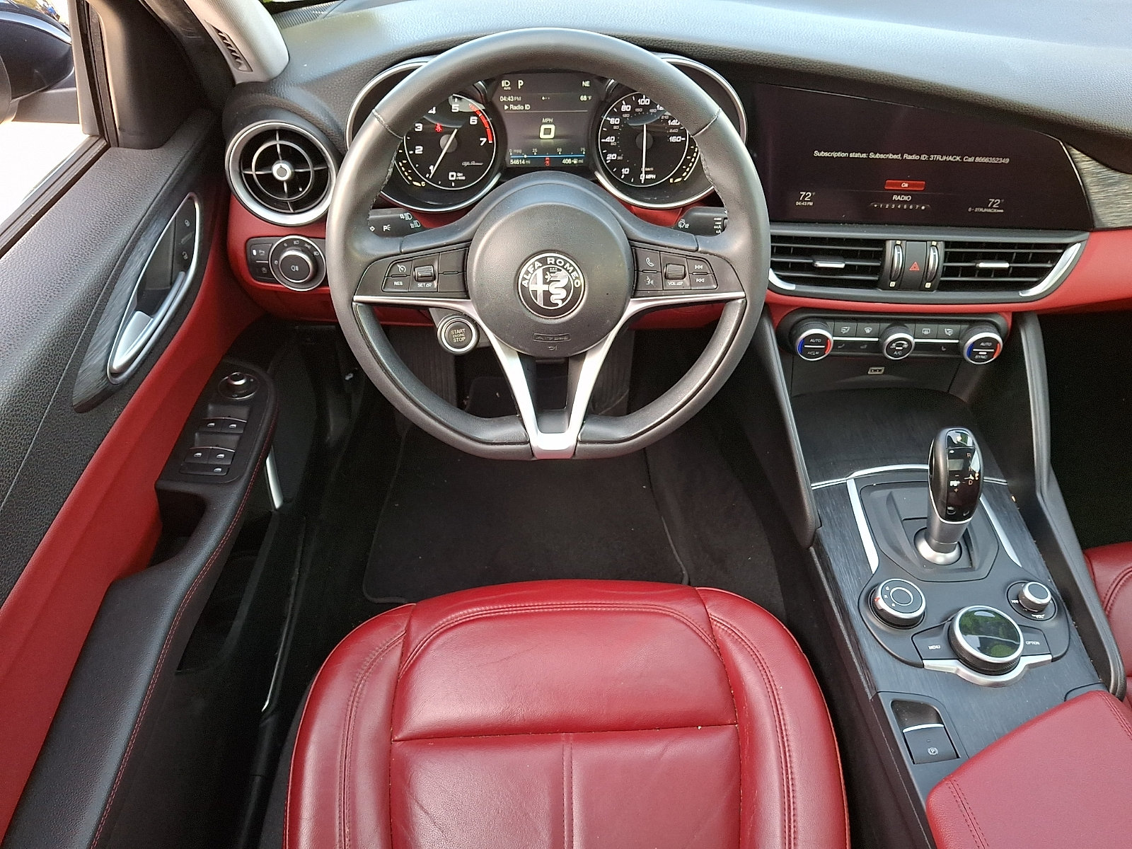 Used 2018 Alfa Romeo Giulia AWD image 11