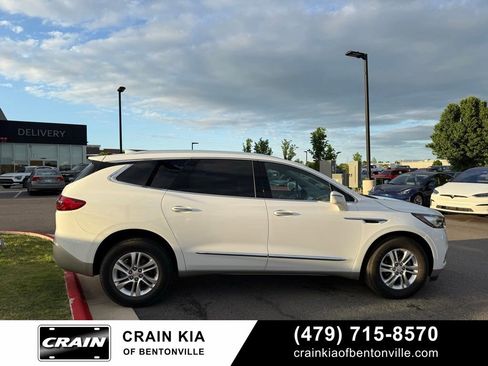 Used 2020 Buick Enclave Essence AWD/4WD image 9