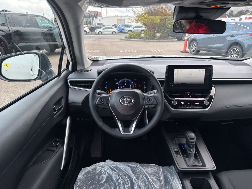 New 2026 Toyota Corolla Cross LE w/ Moonroof Package AWD/4WD image 12