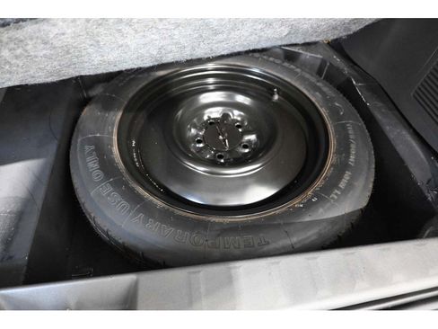 Used 2019 Toyota Sienna XLE FWD image 27