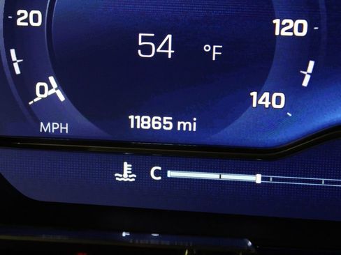 Used 2025 Chevrolet Silverado 1500 LT Trail Boss w/ Convenience Package II image 10