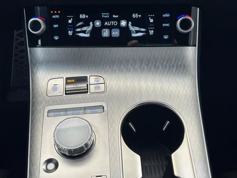 New 2026 Genesis GV70 2.5T Sport Prestige AWD/4WD image 11