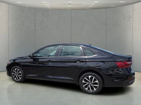 Used 2024 Volkswagen Jetta S image 5