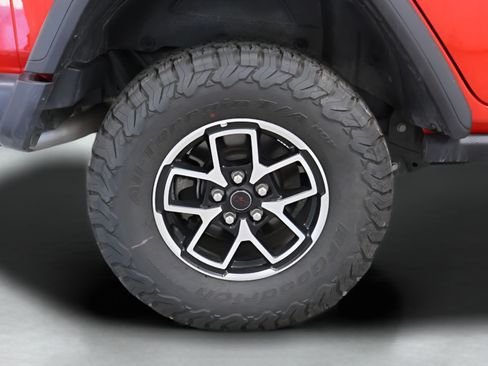 Used 2026 Jeep Wrangler Unlimited Rubicon AWD/4WD image 34