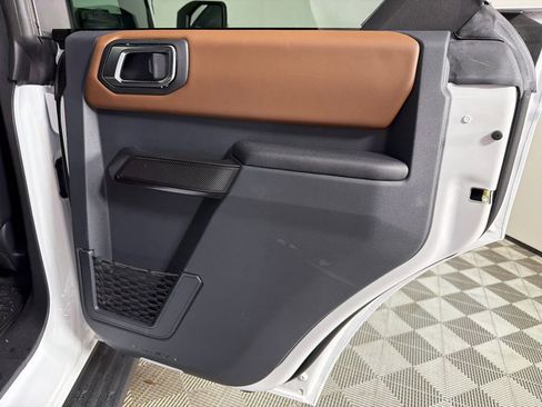 Used 2024 Ford Bronco Outer Banks image 17