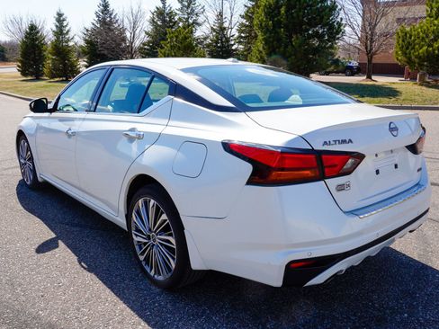 Used 2023 Nissan Altima 2.5 SL AWD/4WD image 6