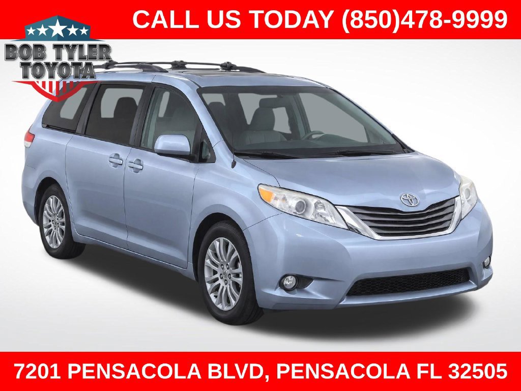 Used 2011 Toyota Sienna XLE FWD image 1