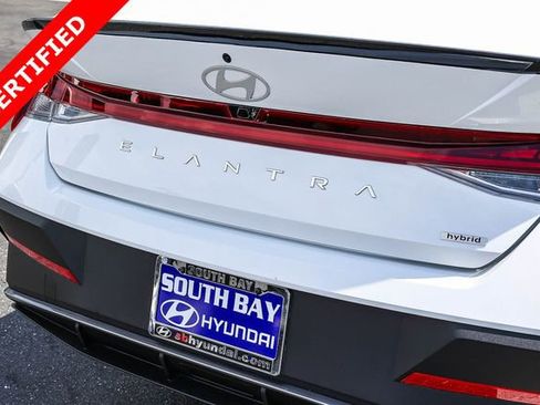 Certified 2025 Hyundai Elantra SEL FWD image 7