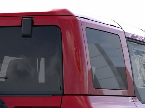 New 2025 Ford Bronco Badlands image 25