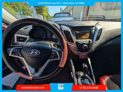 Used 2012 Hyundai Veloster w/ Style Pkg image 1