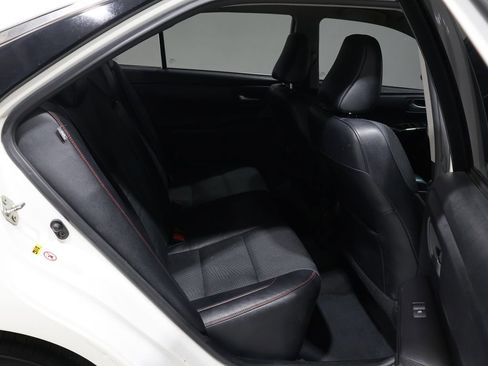 Used 2017 Toyota Camry SE image 20