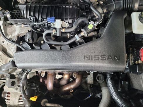Used 2018 Nissan Rogue SV image 30
