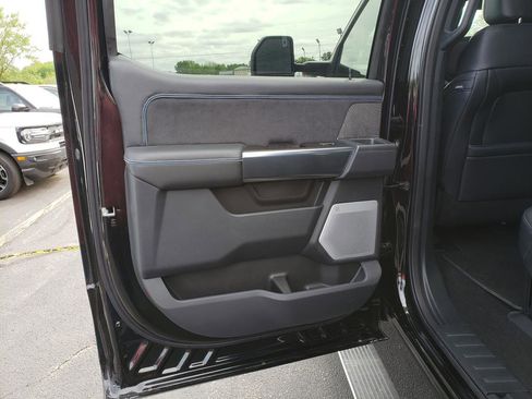 Used 2025 Ford F350 Platinum AWD/4WD image 16