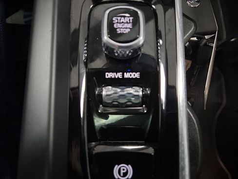 Used 2018 Volvo XC60 T5 Inscription w/ Luxury Seat Package image 26