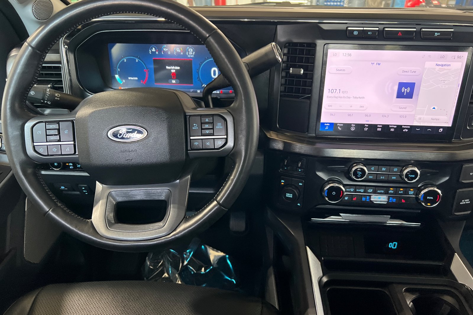 Used 2024 Ford F250 Lariat AWD/4WD image 16