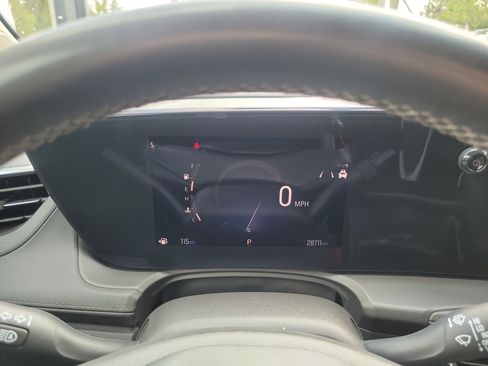 Used 2024 Buick Encore GX Avenir image 24